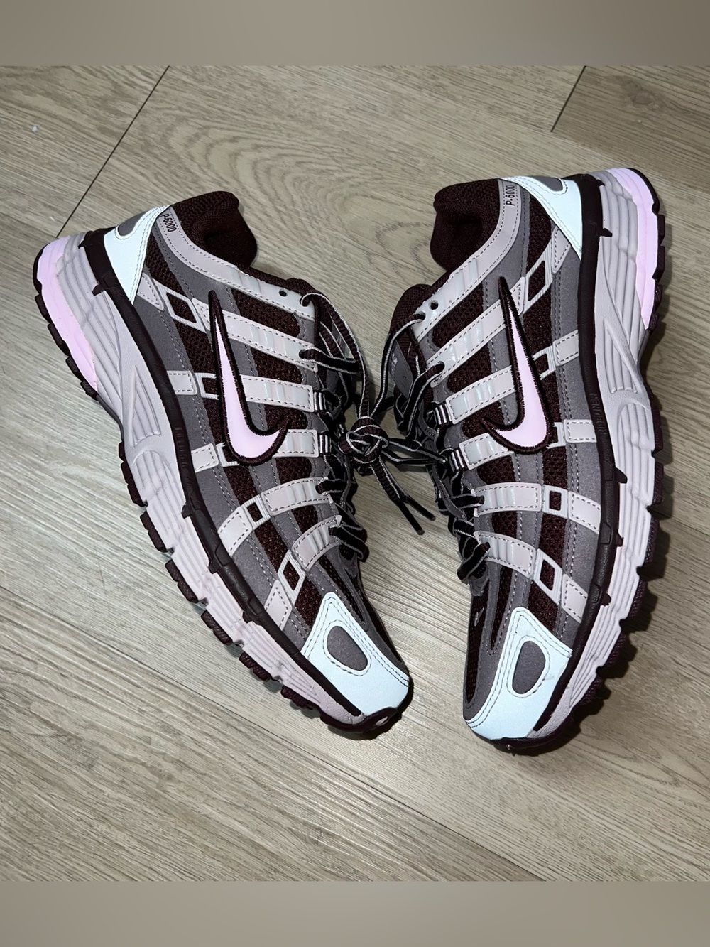 NEW NIKE P-6000 Burgundy Crush Pink Foam WMNS HV2522 600 - Picture 10 of 12